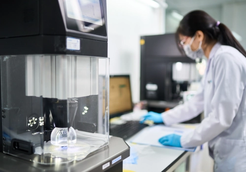 A female scientist in a lab